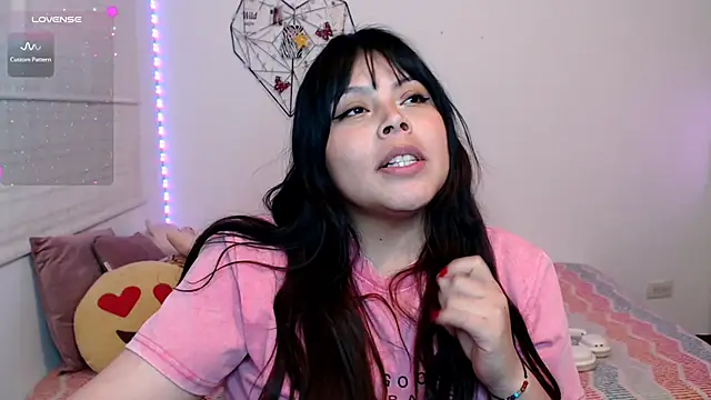 EllieMoonX webcam