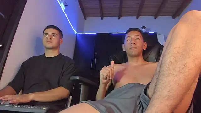 Liam_Mateo webcam