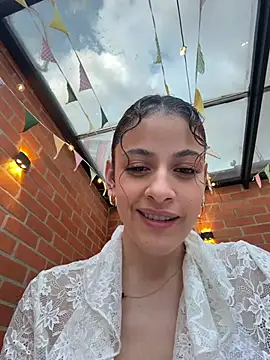 alana15's live cam