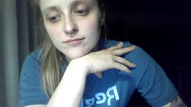 LeaWetGirl live cam on StripChat