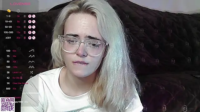 Oxcy_Secret webcam