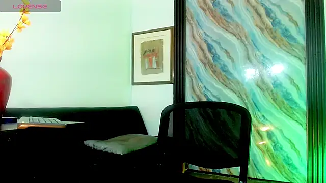 katha_Crawford webcam