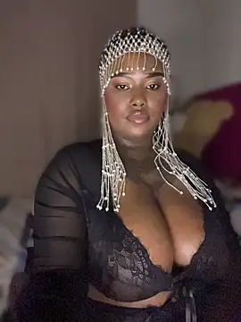 QUEEN_NOBUHLE_FEMDOM_777 webcam