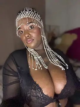 QUEEN_NOBUHLE_FEMDOM_777 webcam