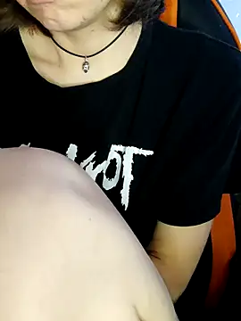 Aashikalaa webcam
