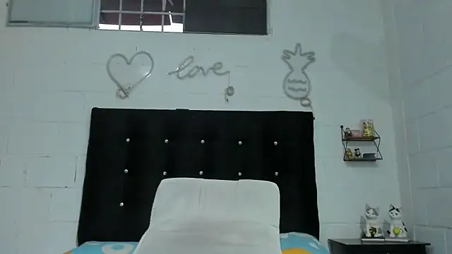 sexynova_93 webcam
