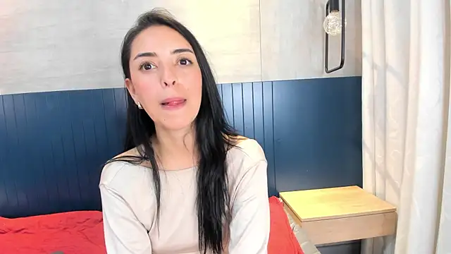 Violeta_Harlow webcam