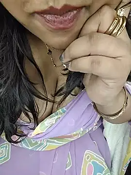 Curvy_Pooja webcam