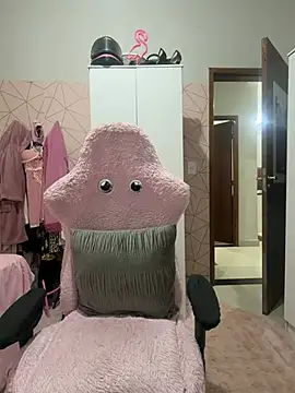 Irresistible24 webcam