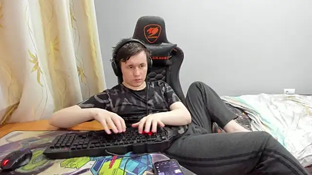 iliaskrislove webcam