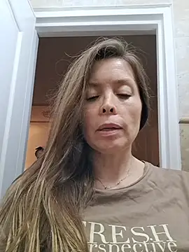 karina_warthon webcam