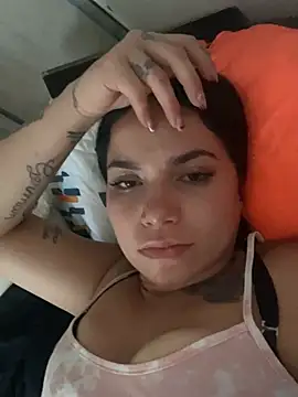 Lali_HOtt webcam