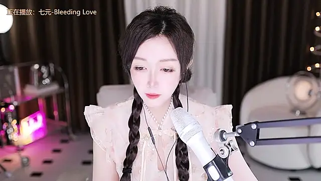 Angelya-888 webcam
