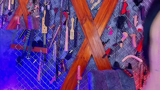 Mistress_lexi_bdsm webcam