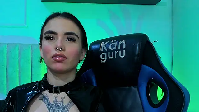 isabella_hv webcam
