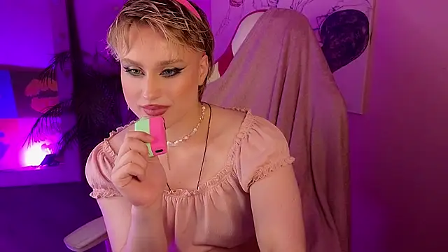 cumboydoll webcam