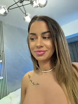 KirstieVegas