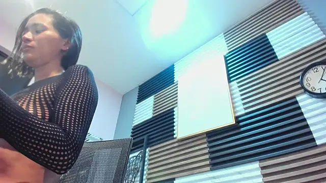 Scarleth-Foxx live cam on StripChat