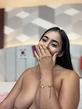 Julietasantos__ webcam
