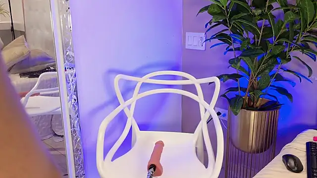 daniellabrown webcam