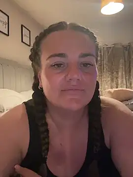 Bustygem_ webcam