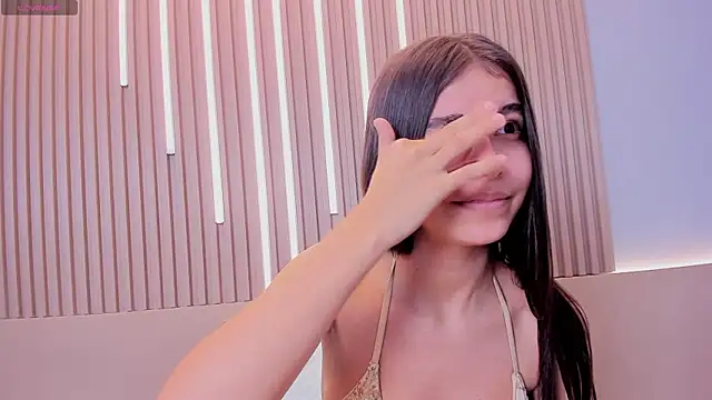 Emma_doll7 webcam