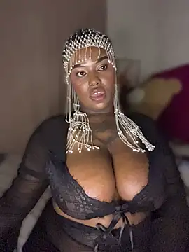 QUEEN_NOBUHLE_FEMDOM_777 webcam