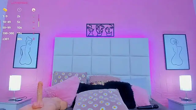 charlotte_kisss