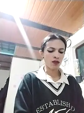 Aisha_hotts777 webcam