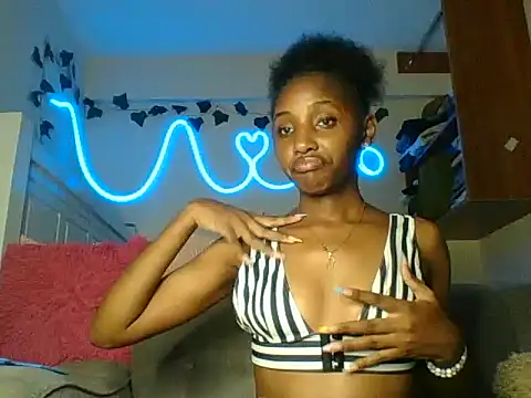 Velvet_peach webcam