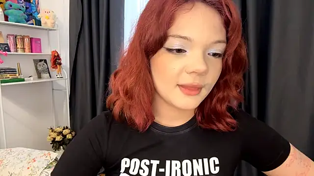 SmilingCutie webcam