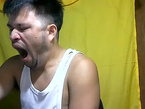 HairyHottestpinoyHandsome webcam