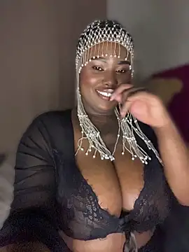 QUEEN_NOBUHLE_FEMDOM_777 webcam