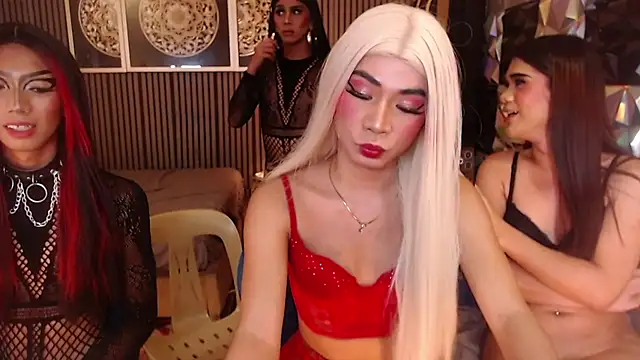 AudreyMilesTrans webcam