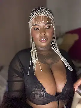 QUEEN_NOBUHLE_FEMDOM_777 Live Web Cam Show