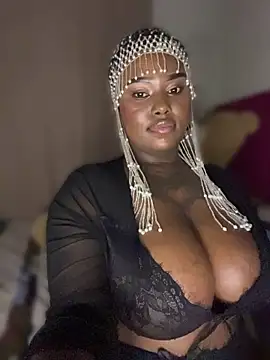 QUEEN_NOBUHLE_FEMDOM_777 webcam