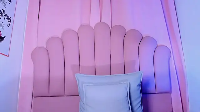 NicoleMadrird webcam
