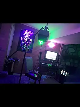 chronic_vibez webcam