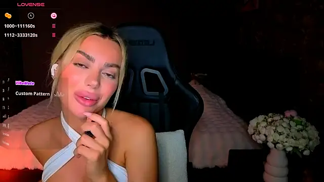 Ayla__Demir webcam