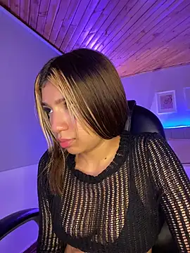 Isabella18_pink webcam