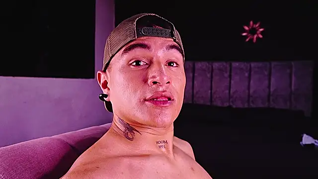 LiamDeep webcam