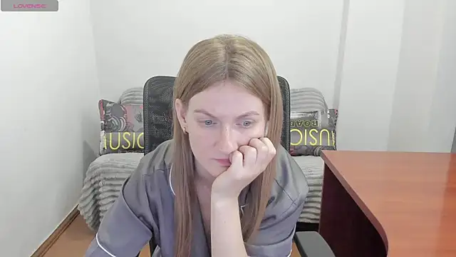 Alisha_Skyes webcam