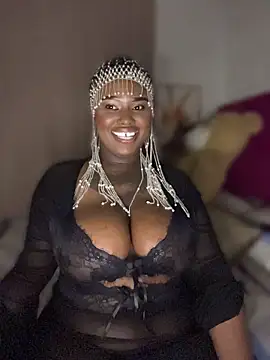 QUEEN_NOBUHLE_FEMDOM_777 webcam
