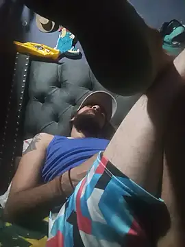 hairy_mannn webcam