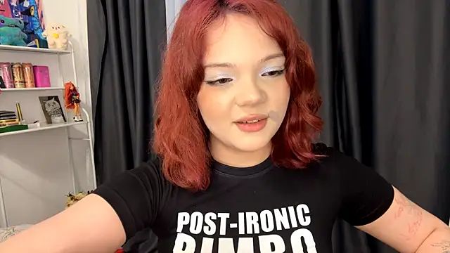 SmilingCutie webcam