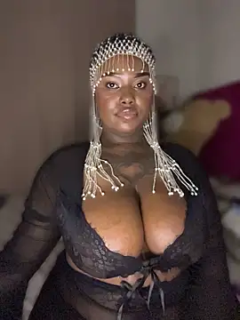 QUEEN_NOBUHLE_FEMDOM_777 webcam