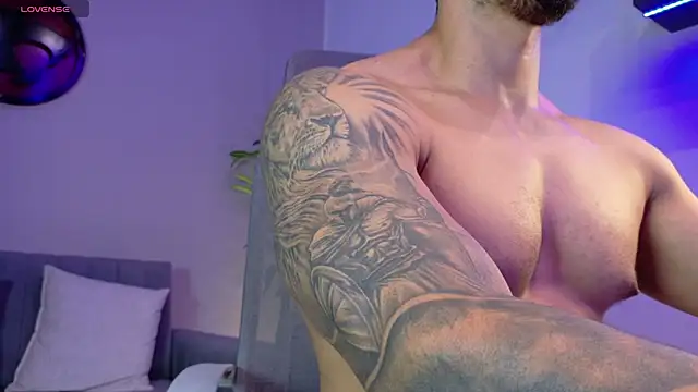 tony_muscle webcam