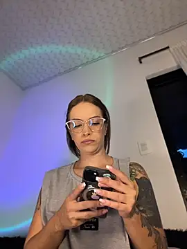 alysa_g_ webcam