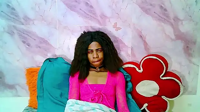 EbonySweetPeach webcam