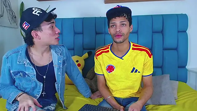 STRANGER_BOYS webcam